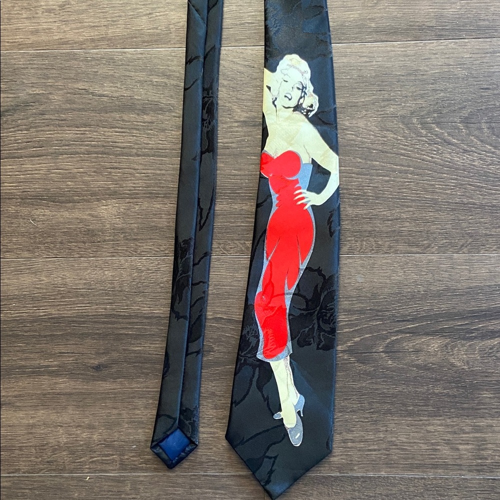Vintage Marilyn Monroe Men’s Tie